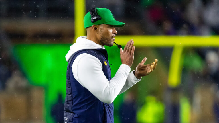 9) Notre Dame Fighting Irish