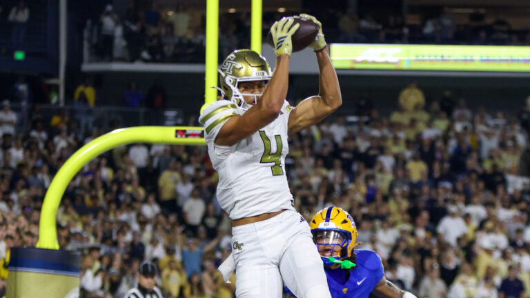 22) Isiah Canion