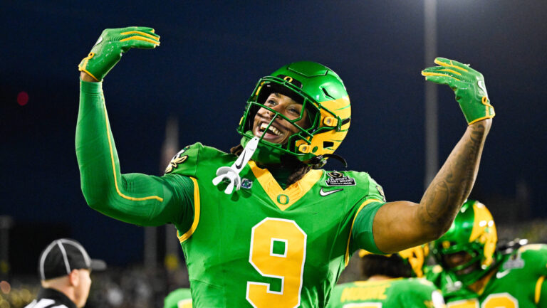 13) Minnesota Vikings: TE Jamari Johnson, Oregon