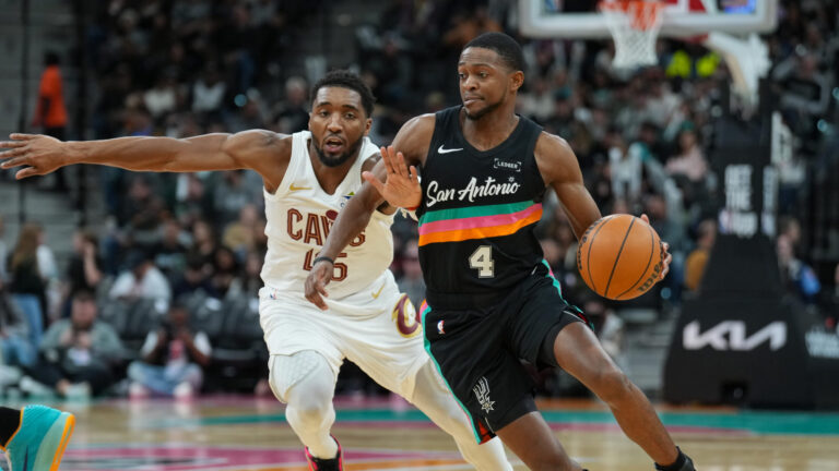 6) San Antonio Spurs to Beat Cleveland Cavaliers +1500