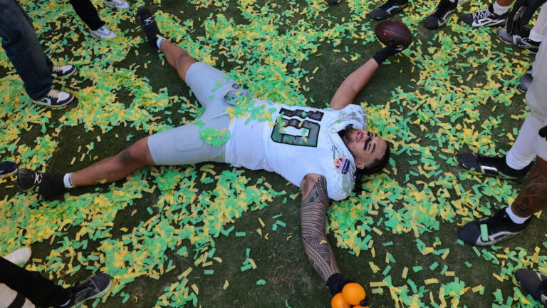 17) Chicago Bears - Matayo Uiagalelei, EDGE, Oregon