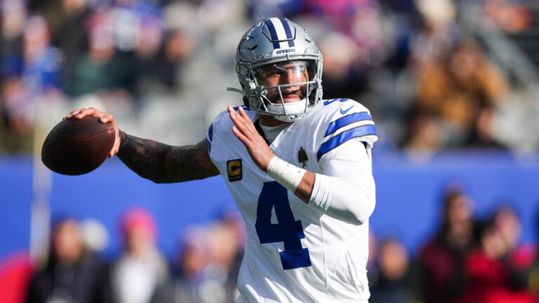 8) Dak Prescott, Dallas Cowboys