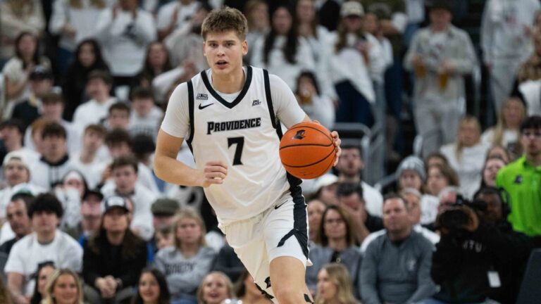 15) G Stefan Vaaks, Providence
