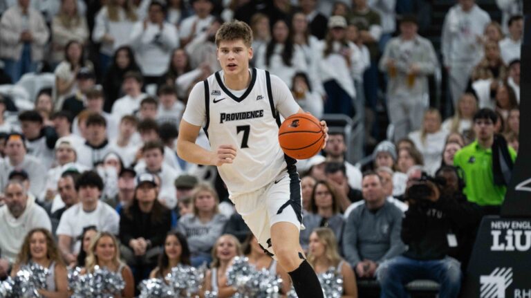 10) G Stefan Vaaks, Providence