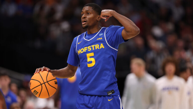 29) G Cruz Davis, Hofstra