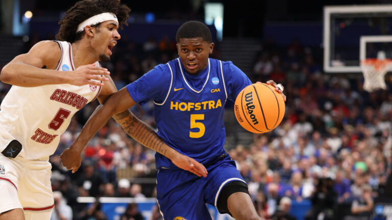 51) G Cruz Davis, Hofstra