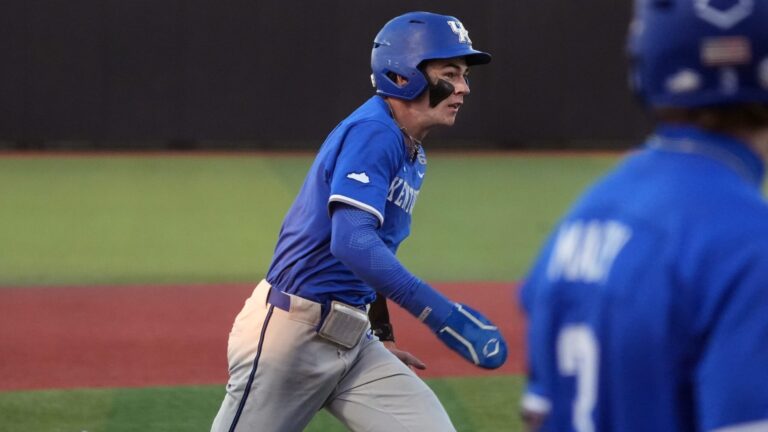 15. Arizona Diamondbacks – SS Tyler Bell, Kentucky
