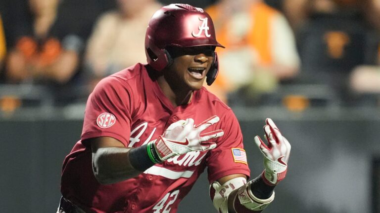 15) Alabama Crimson Tide