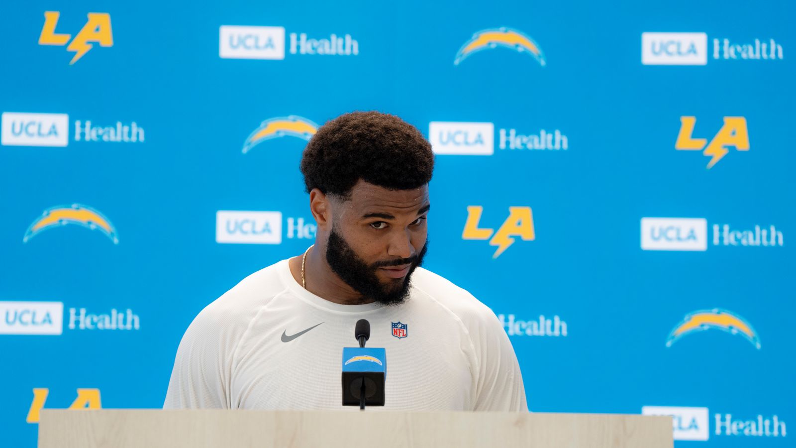 Akheem Mesidor Addresses Press at Chargers Minicamp, May 8, 2026