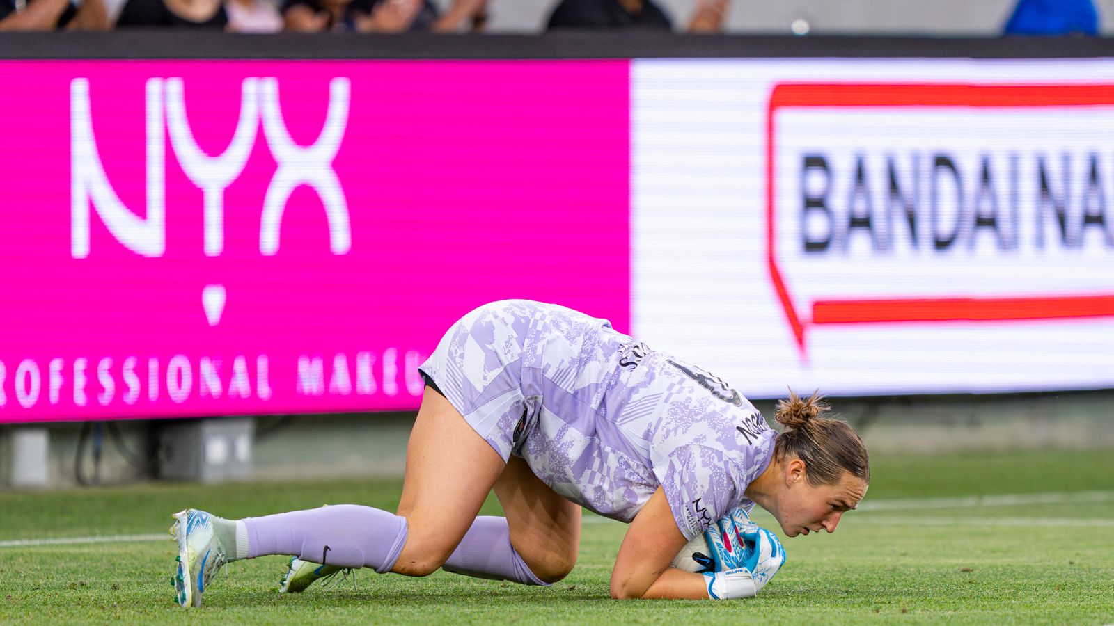 Angela Anderson makes a crucial save in NWSL match