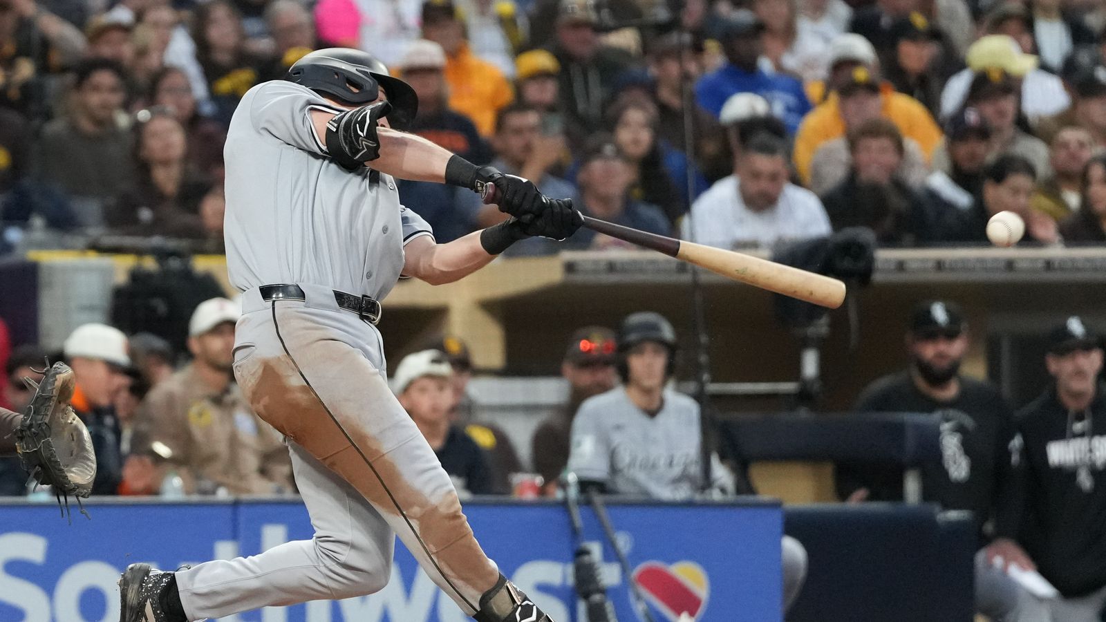 White Sox left fielder Sam Antonacci (17) hits the ball