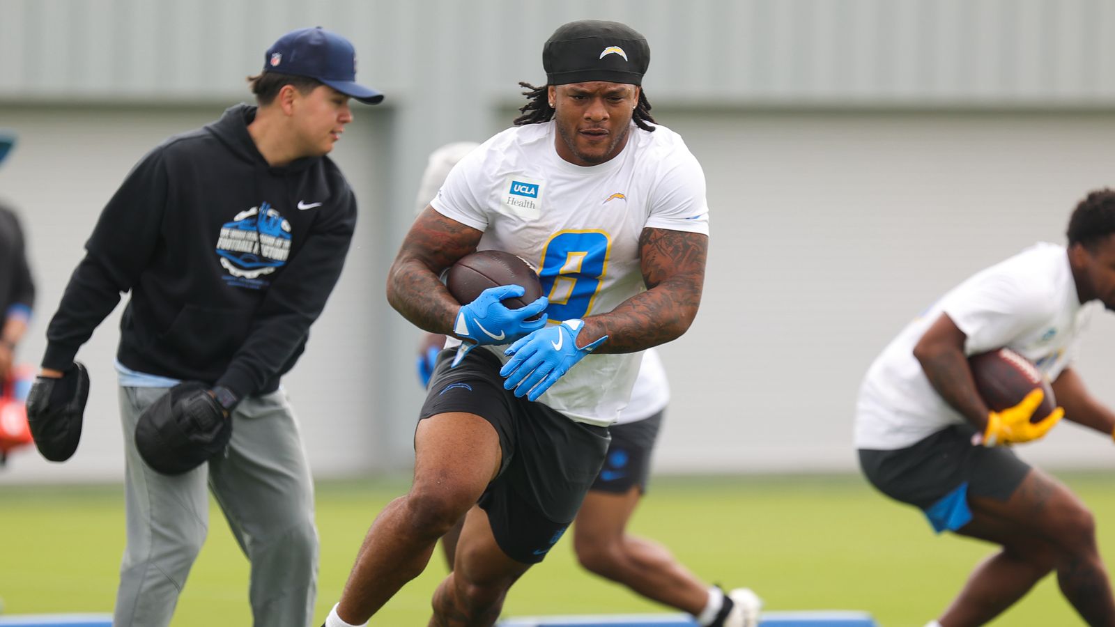 Omarion Hampton drills at Chargers OTA, May 8, 2026