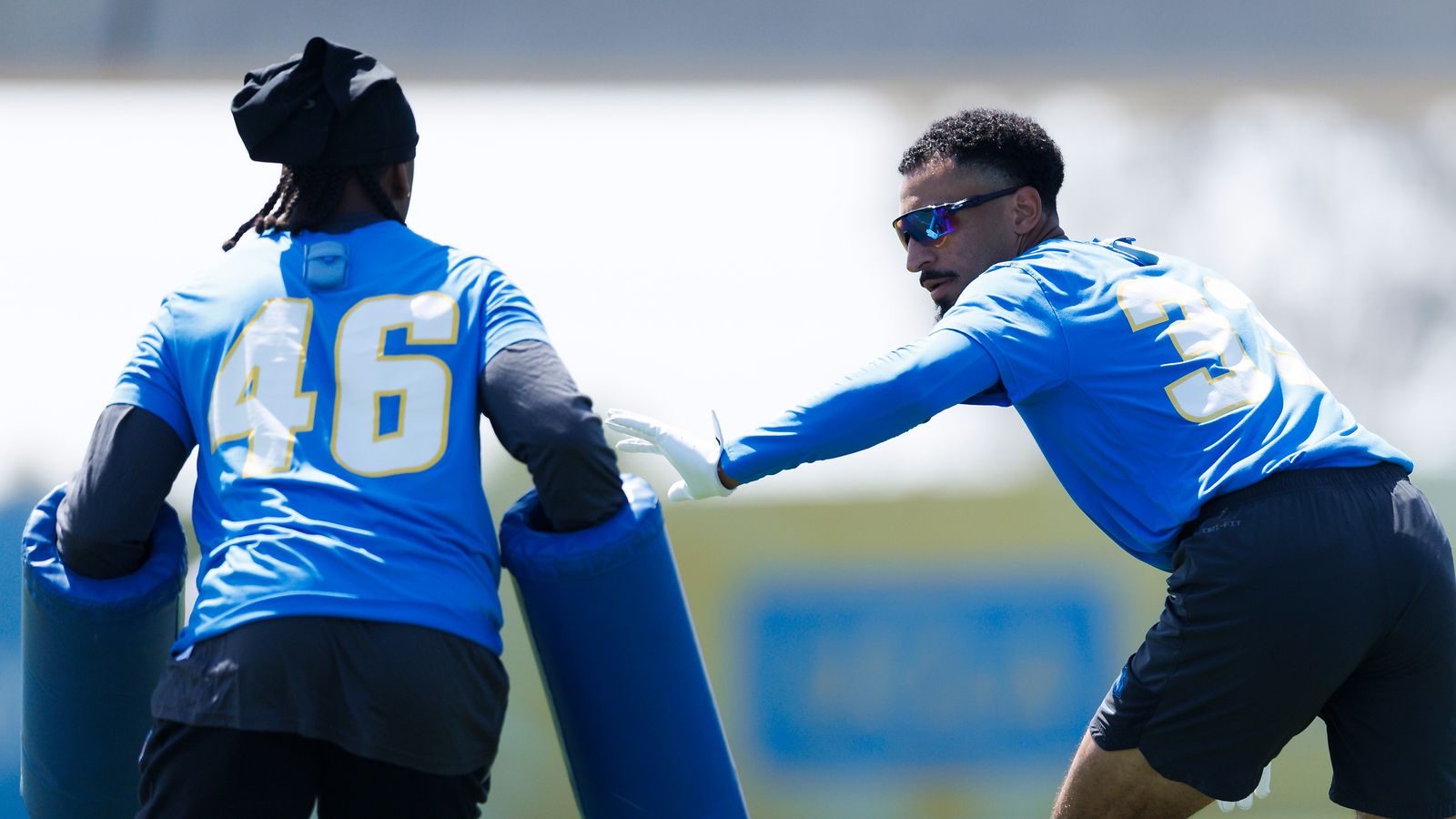 Deane Leonard #33 in drill action at Chargers' practice