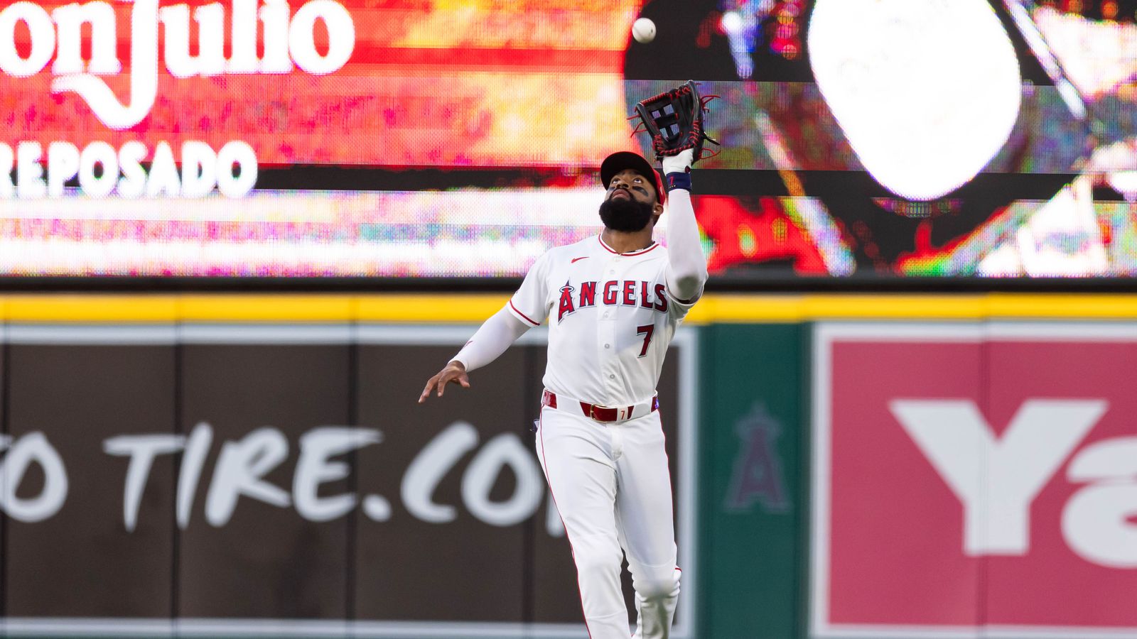 Jo Adell makes a fly ball catch against the Rangers