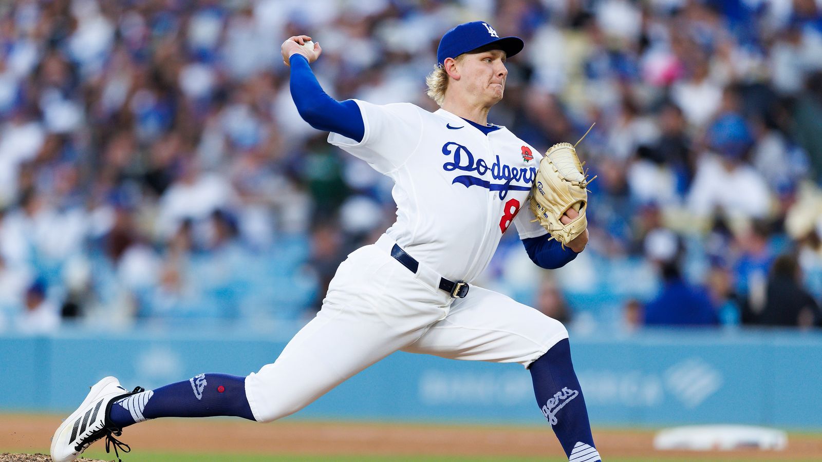 Emmet Sheehan pitches in Dodgers vs Rockies game