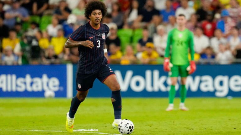 19. Chris Richards | Defender