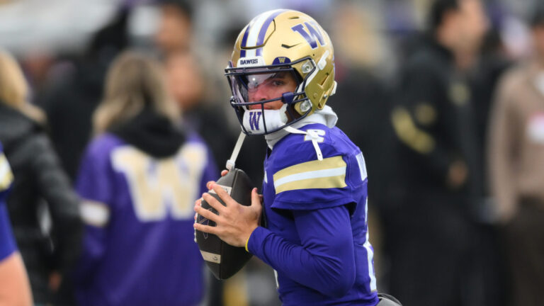 19. Washington Huskies