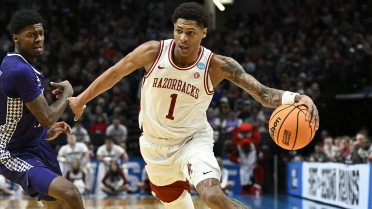 30. Dallas Mavericks: Meleek Thomas (Arkansas)