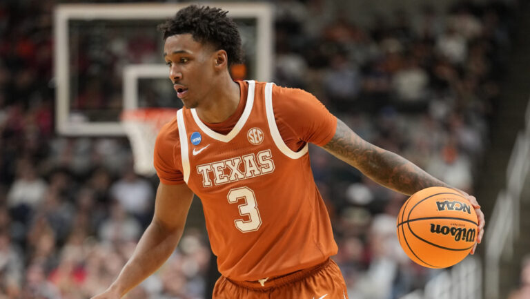 24. New York Knicks: Dailyn Swain (Texas)