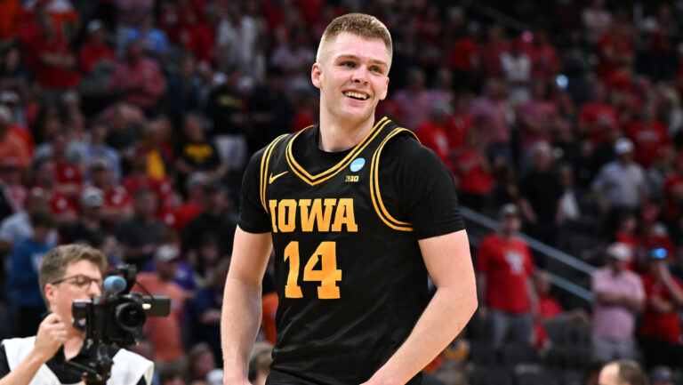 21. Detroit Pistons: Bennett Stirtz (Iowa)
