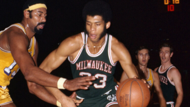 5. Kareem Abdul-Jabbar (1970-71) | Center
