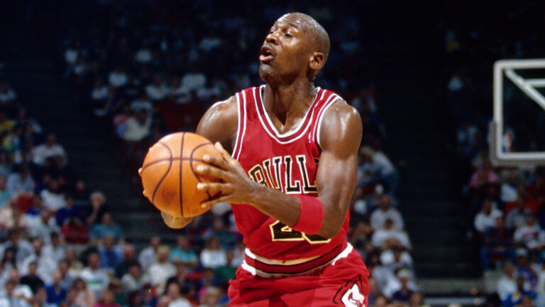 1. Michael Jordan (1990-91) | Guard
