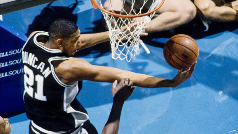 9. Tim Duncan (2002-03) | Forward