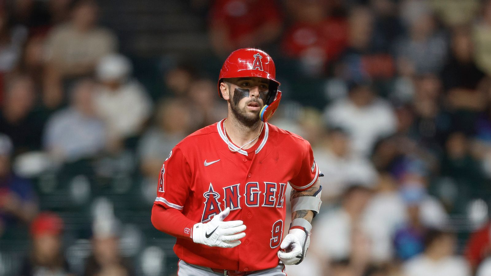 Zach Neto homers against the Diamondbacks, Phoenix 2026