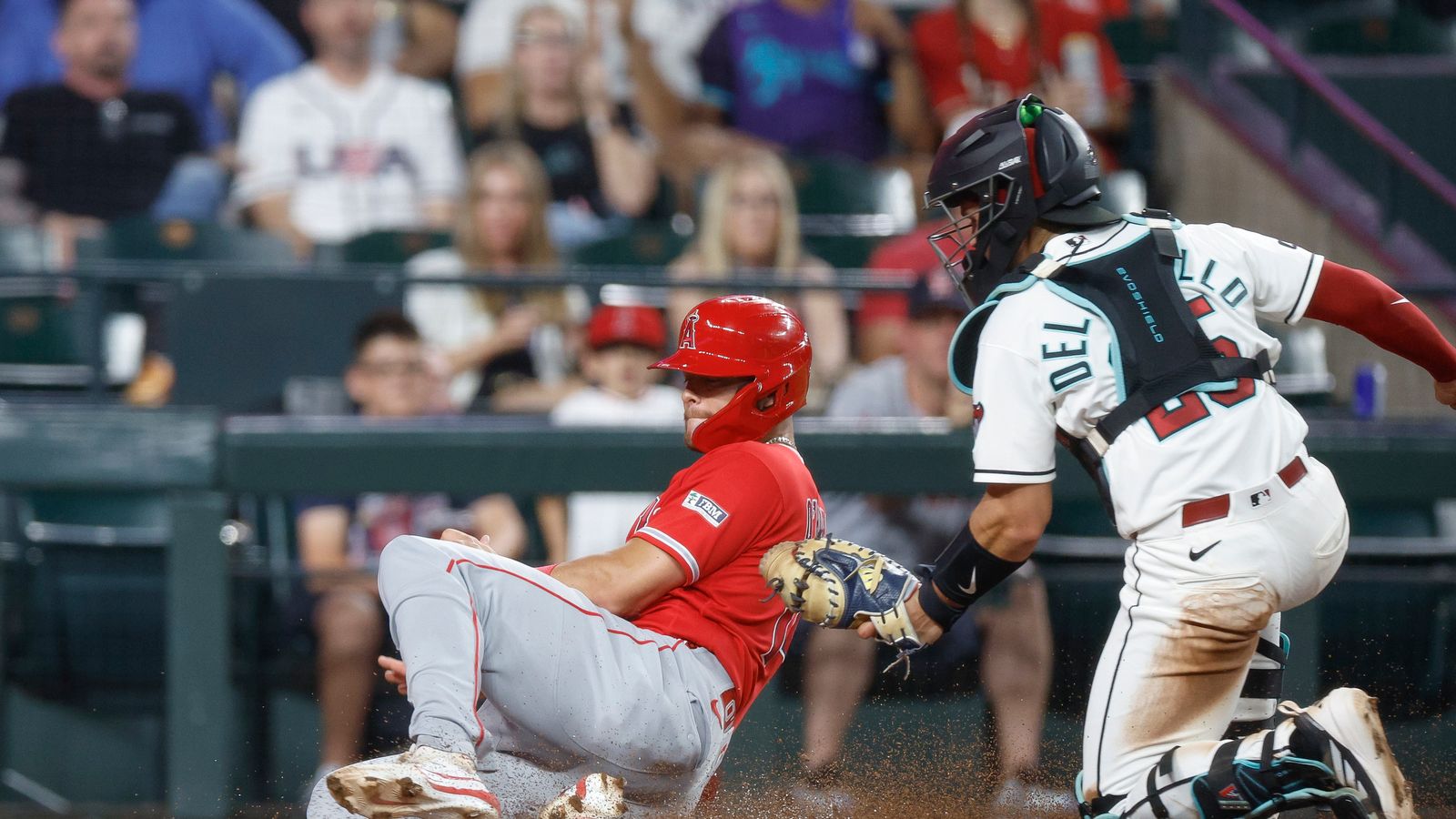 Logan O'Hoppe tagged out at home, Chase Field 2026