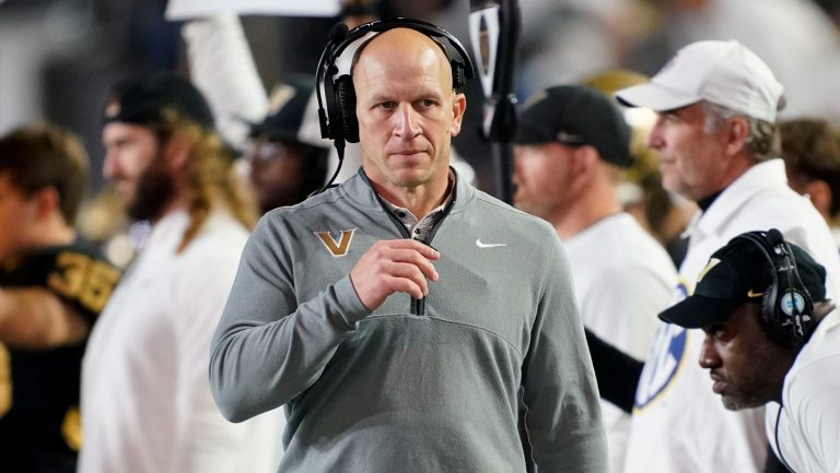14) Vanderbilt Commodores
