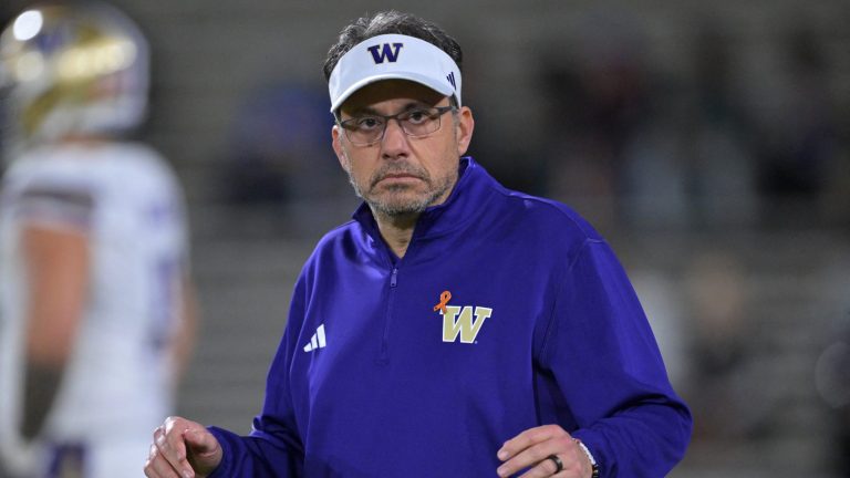 12) Washington Huskies