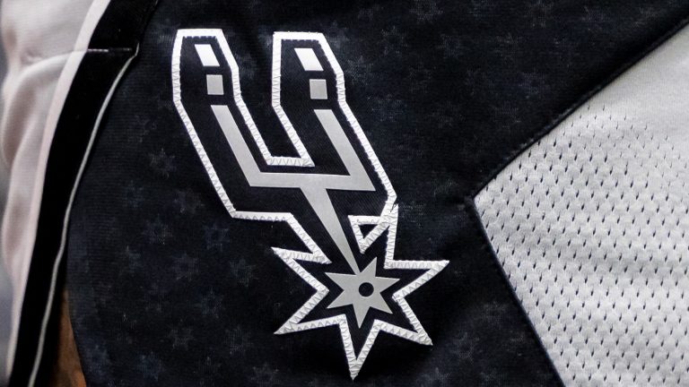 15) San Antonio Spurs (via ATL): F Bruce Branch, BYU