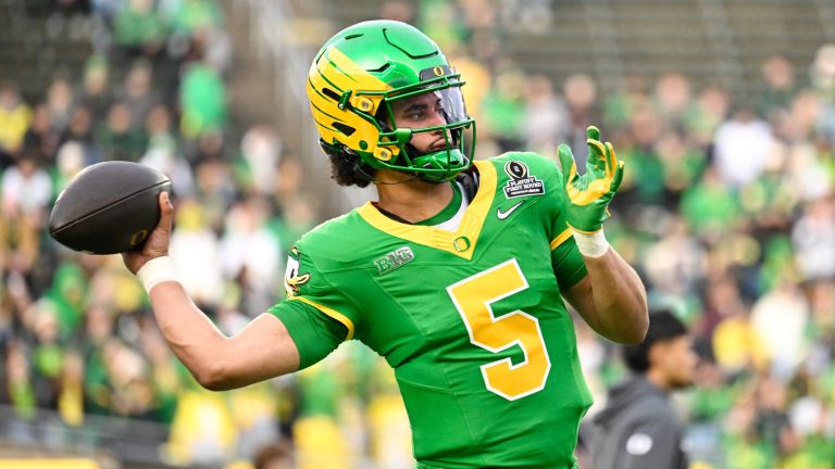 Dante Moore, Oregon