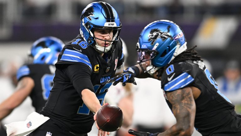 Yahoo! Sports Experts Rank the Top 10 Fantasy RBs