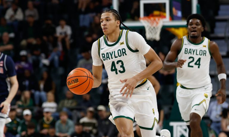 15) Chicago Bulls (via POR): G Cameron Carr, Baylor