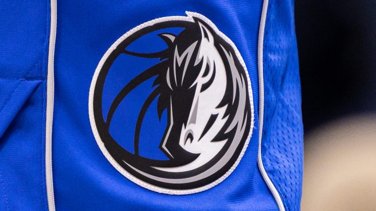 30) Dallas Mavericks (via OKC): G Sergio de Larrea, Spain