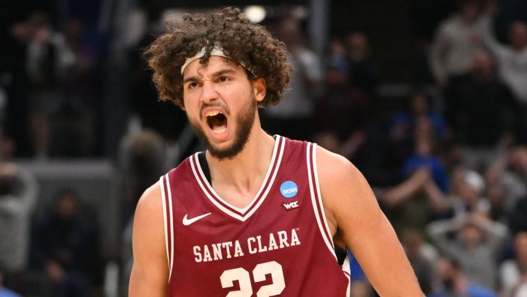 20) San Antonio Spurs: F Allen Graves, Santa Clara