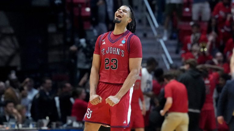 56) Chicago Bulls: F Bryce Hopkins, St. John's