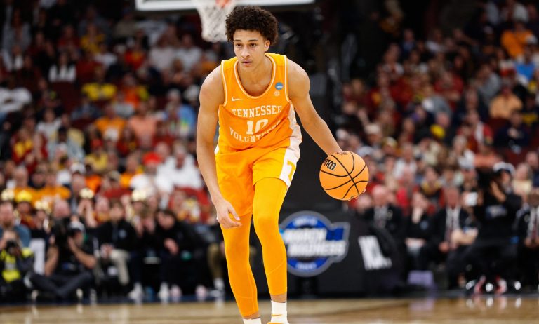 10) Milwaukee Bucks: F Nate Ament, Tennessee