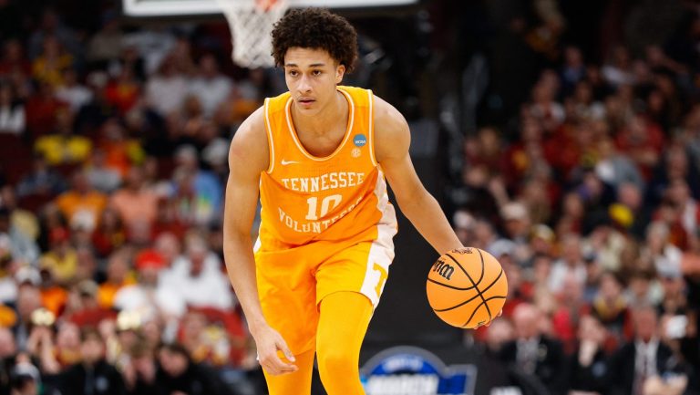 12) Oklahoma City Thunder: F Nate Ament, Tennessee
