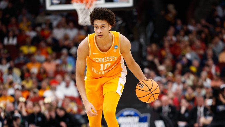 10) Milwaukee Bucks: F Nate Ament, Tennessee