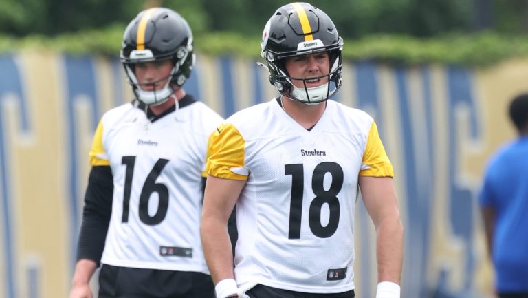 Pittsburgh Steelers: Quarterback School
