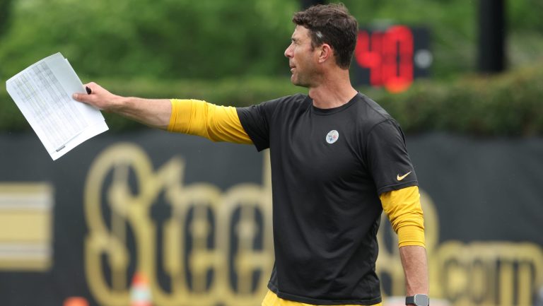 Pittsburgh Steelers: Quarterback School