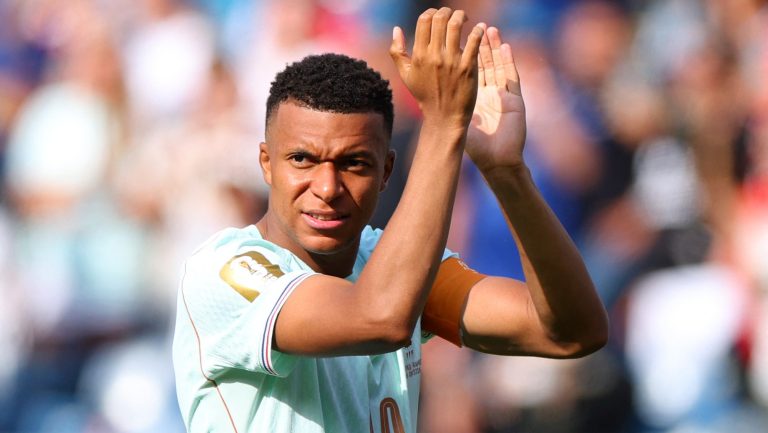 Top Soccer Player in the World Rankings