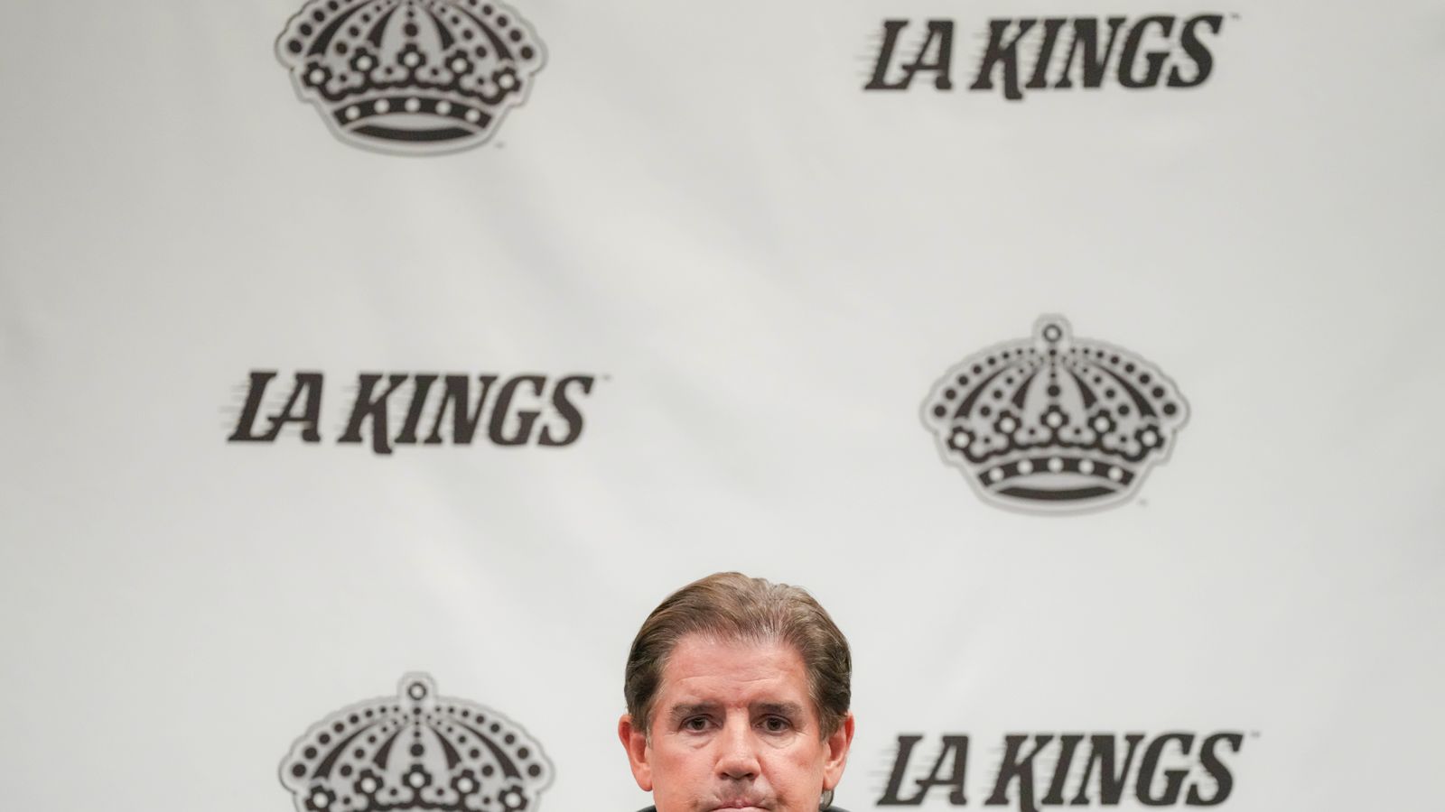 Peter Laviolette responds to press at introduction event.