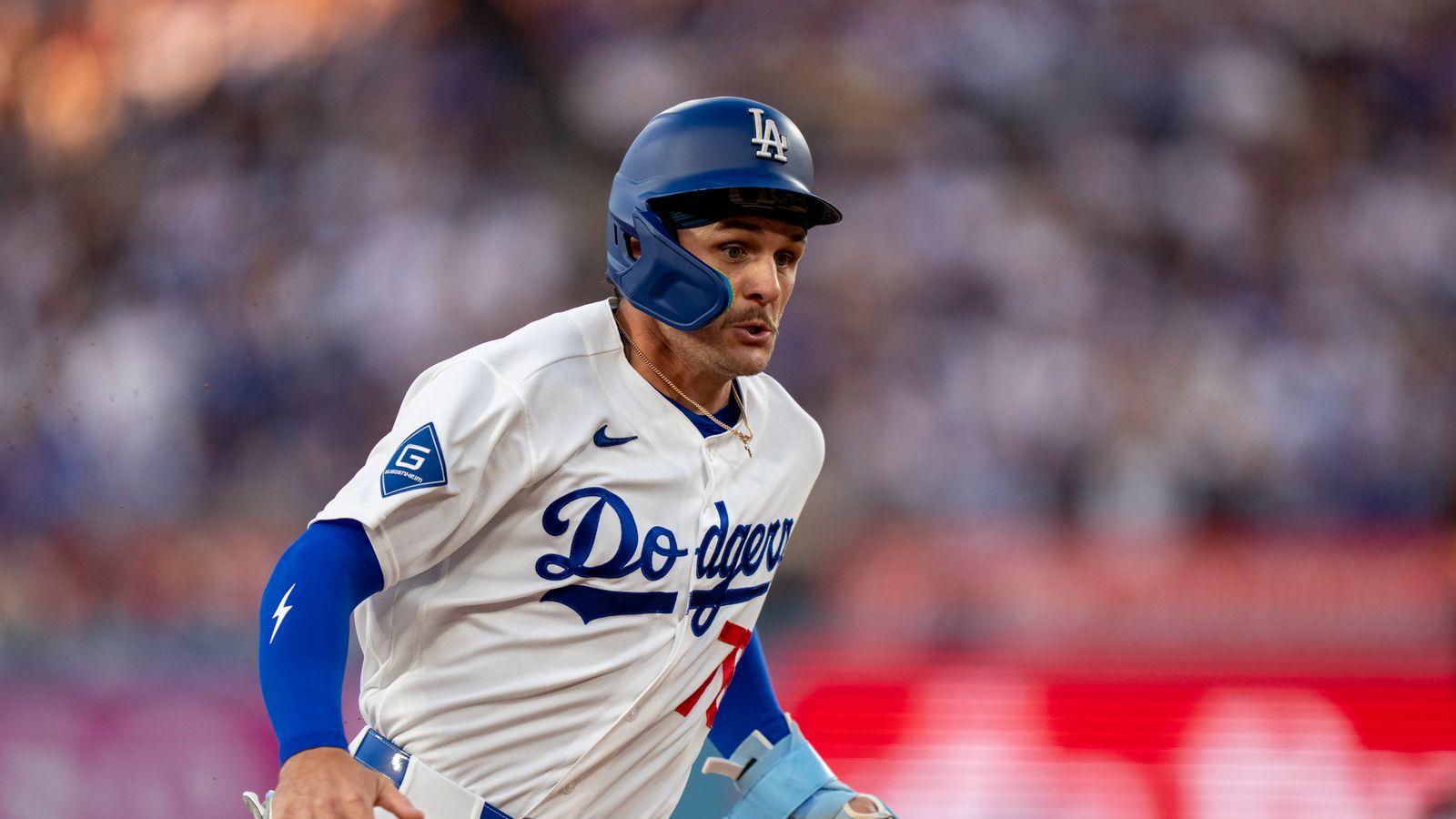 Alex Freeland running bases in Dodgers vs. Orioles game
