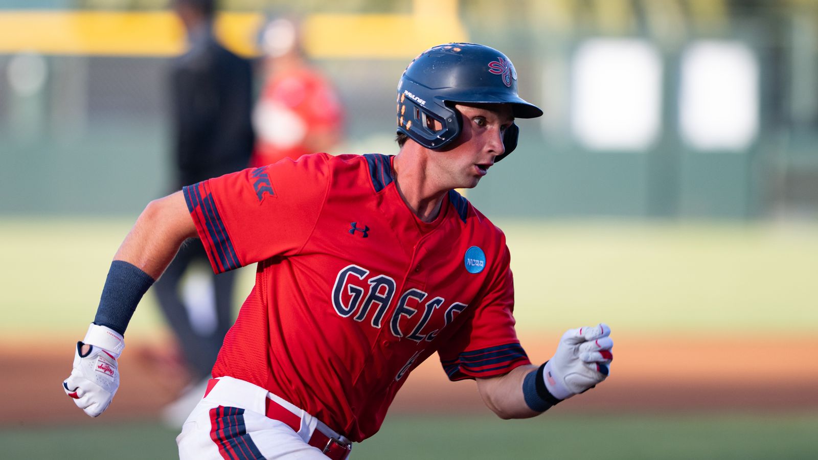 Dario Freschi runs in NCAA regional championship game
