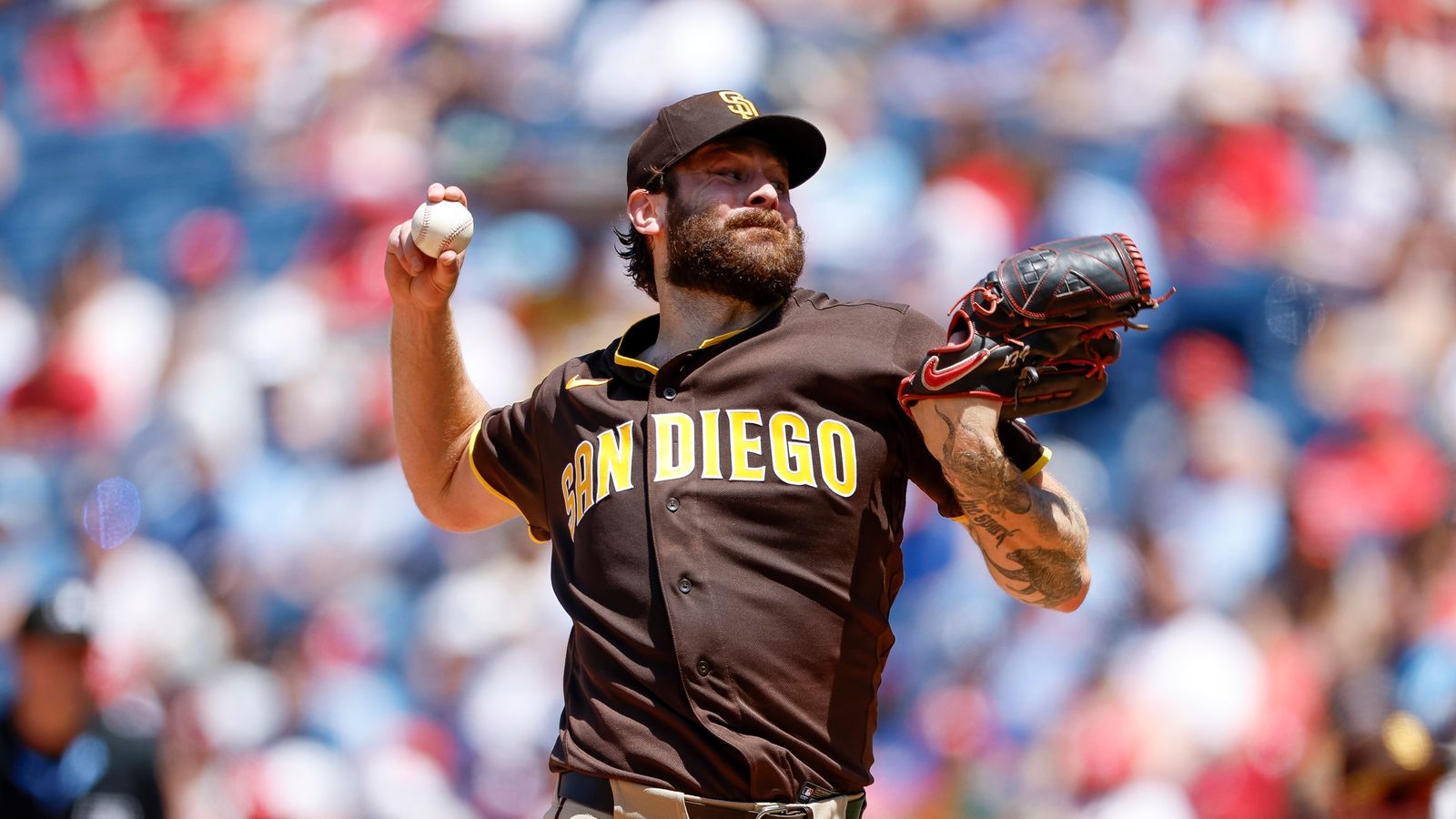 Lucas Giolito pitches against the Phillies at Citizens Bank Park, 2026