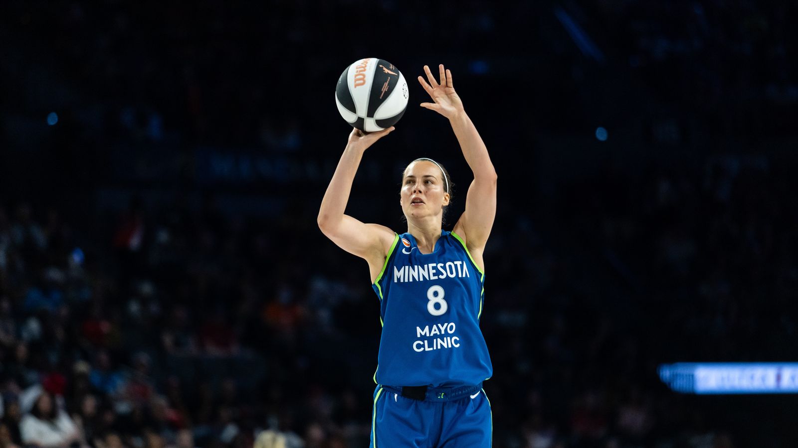 Antonia Delaere takes a shot in the WNBA game