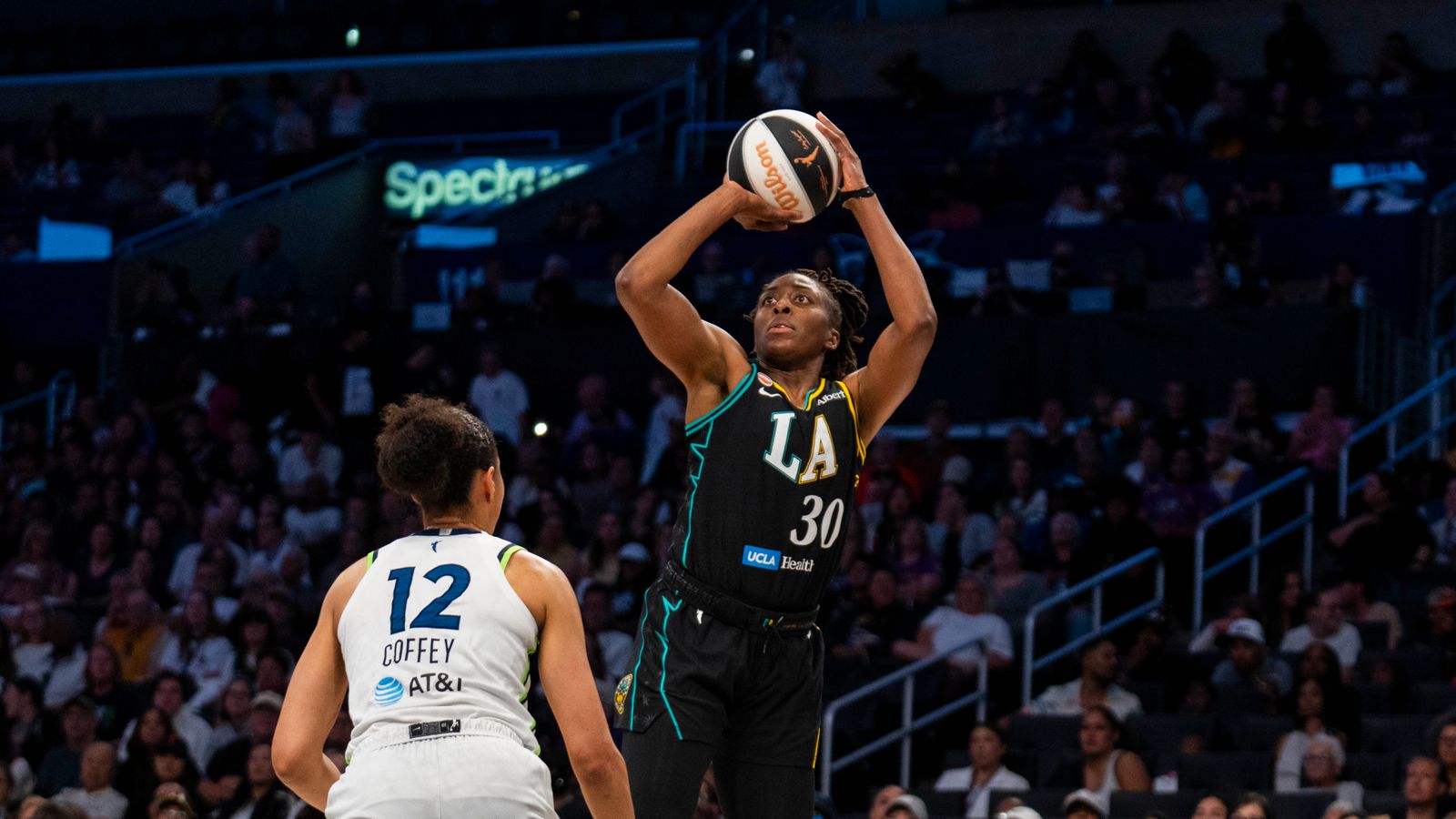 Nneka Ogwumike shoots a mid-range jumper against the Lynx